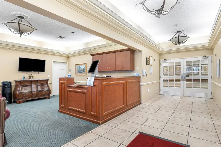004-1600MatthewDrive-FortMyers-FL-33907-FULL (Small)