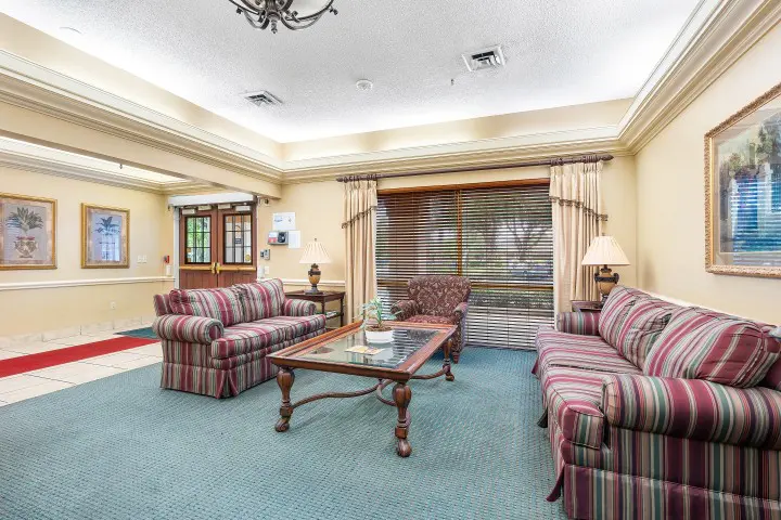 006-1600MatthewDrive-FortMyers-FL-33907-FULL (Small)