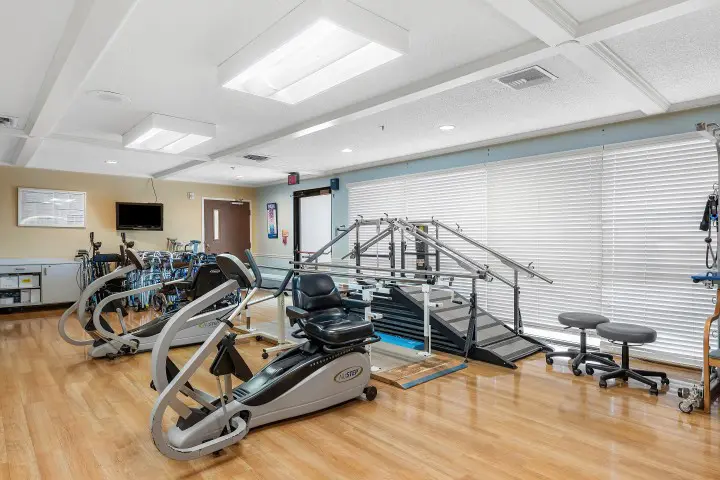 012-1600MatthewDrive-FortMyers-FL-33907-FULL (Small)