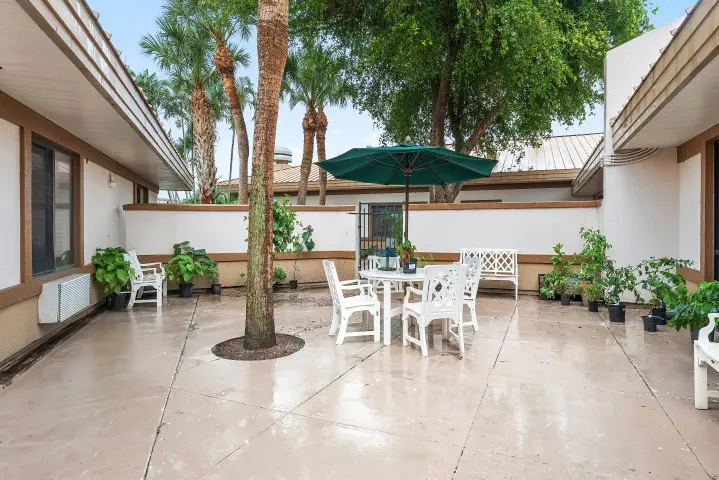025-1600MatthewDrive-FortMyers-FL-33907-FULL (Small)